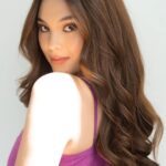 Catriona Gray Instagram - In my super long, healthy hair era 💜 check out my ⏰️ for exactly how I achieved this look. 👀