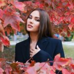Catriona Gray Instagram - Falling in love with autumn 🍂 a maxxx glam lewk in @hm #AW23 📸 @jololuarca
