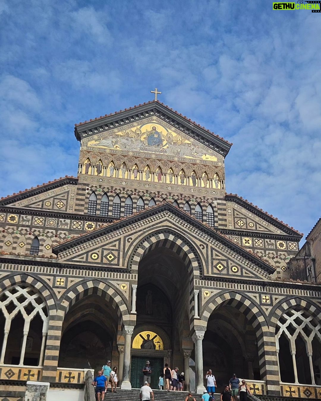 Catriona Gray Instagram - Last few snaps to share of Italy! 🇮🇹 Just for anyone who's looking to visit! As first timers in Amalfi, kami ni Sam we stayed in Sorrento and were super happy that we did! We loved the vibe of the town and it's walkability! In our opinion - a great jumping off point for exploring the area! Amalfi coast overall has beautiful views but it's super touristy - so expect crowds, traffic and tight roads! Experiencing the drive all the way from Sorrento to Ravello (passing through Positano, Amalfi town) on scooter is 10/10. Although you need to be confident in driving to be able to enjoy - the roads are winding and have a lot of blind corners! Sam is obviously a professional angkas driver 🤪🤪 so it was a piece of cake for him. And I was a passenger princess / navigator hahaha. Our biggest regret was Capri - we did an overnight but both agree that it's only worth a day trip. Buuut the island has the best pasta - ravioli caprese!! 😋 (Swipe for when the food coma hits and when you realize you've gotta use the stairs) Biggest advice: pack light (cobblestones are not loving for your luggages nor your wrists) annnnd line up to the popular food places 30mins before opening to avoid lines! 🍋 Happy travelling 🤗 !! Amalfi Coast, Italy