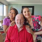 Catriona Gray Instagram - Hope you all had ensuing food comas today with those you love! 😋 Merry Christmas from the Gray's 🤍 Perth, Western Australia