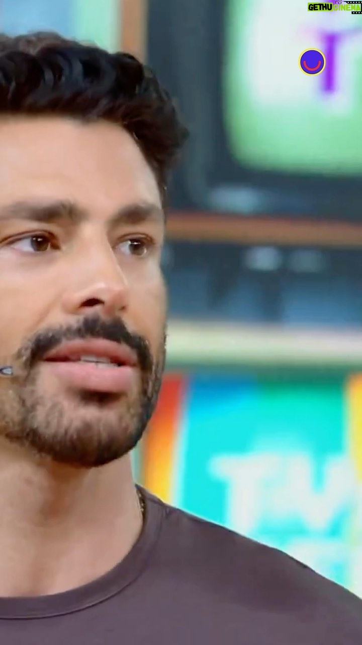 Cauã Reymond Instagram - #CALDEIRÃO 📺 É eleee! 🗣️ @cauareymond merece todos os elogios possíveis, né? 🤩