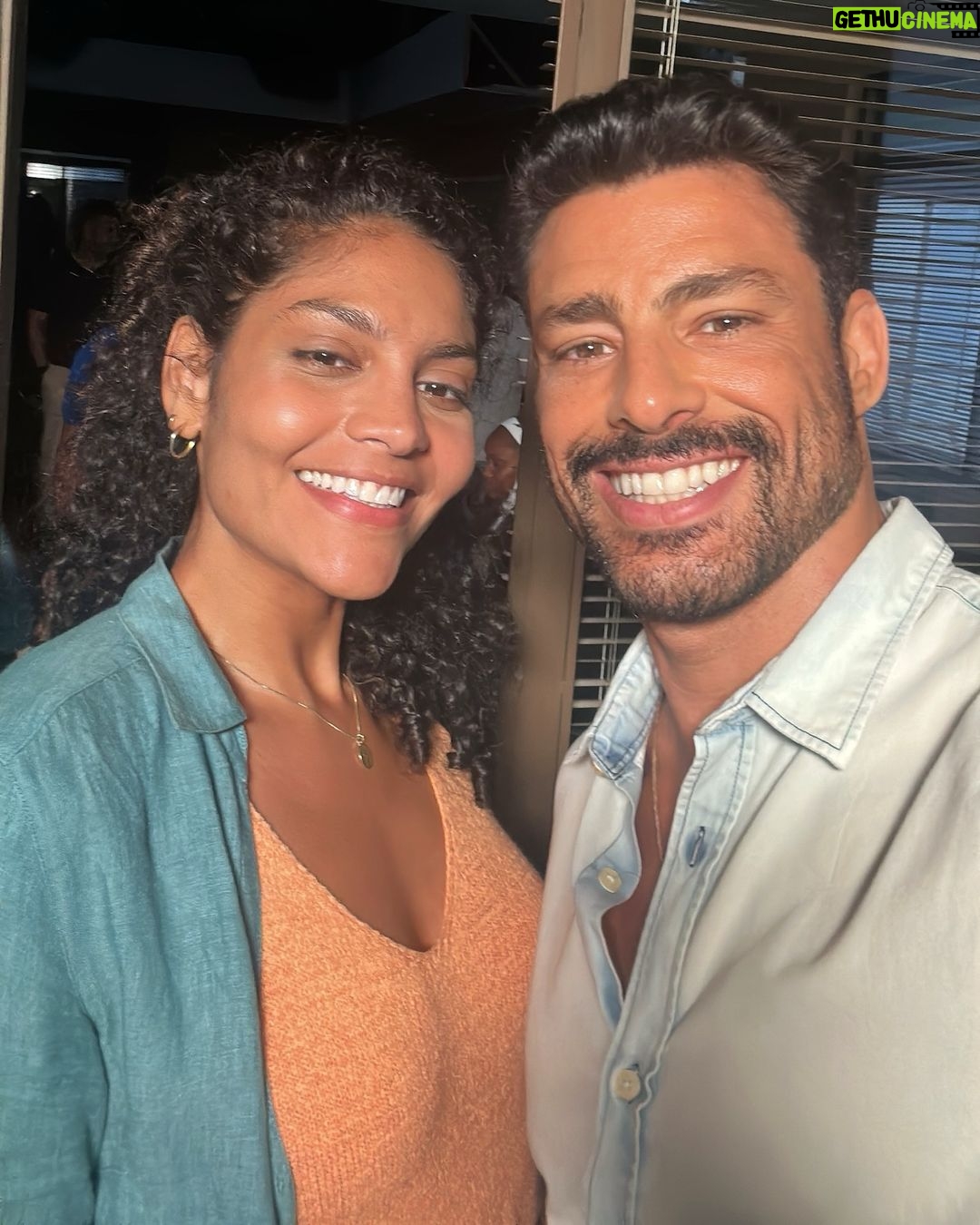 Cauã Reymond Instagram - Caio e Aline te chamando pra começar a semana assistindo #TerraEPaixão. Os próximos capítulos estão imperdíveis.