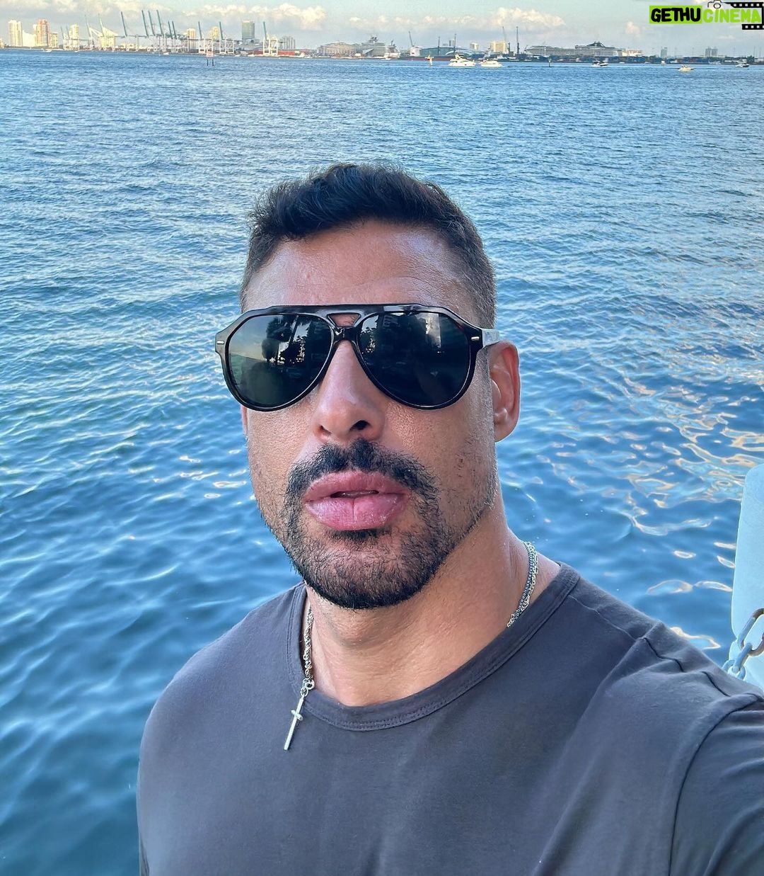 Cauã Reymond - 169.2K Likes - Último dia 😎