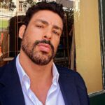 Cauã Reymond Instagram – Muito feliz em ver a repercussão de #TerraEPaixão nessa reta final. Muitos acontecimentos e vocês sempre atentos. ❤️
