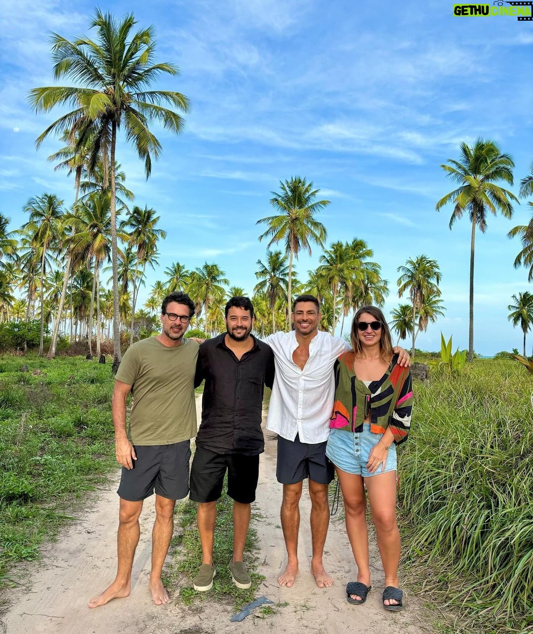 Cauã Reymond Instagram - No paraíso 🌴🤍 Entre uma cena e outra do material incrível que estamos produzindo. São Miguel dos Milagres - Alagoas