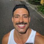 Cauã Reymond Instagram - Lancei o bigodinho 🫣