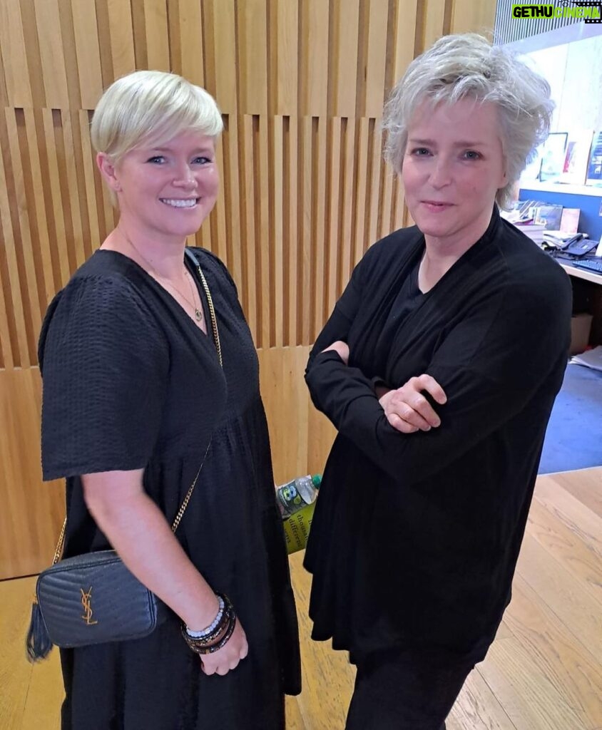 Cecelia Ahern Instagram - I met an author hero of mine tonight for the first time in the flesh and she was as funny and smart in real life. @karinslaughterauthor New novel ‘After that Night’ is a Sara Linton and Will Trent series. Go get it! Great night in @dlr.lexicon at @murderonefest hosted by @samblakebooks with a super q&a by @edelcoffey Thanks @dizzie.p and KS fanclub member @yvonneconnolly_ dlr LexIcon Venue