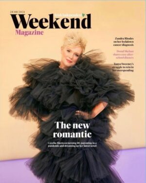 Cecelia Ahern Instagram - I had SO much fun on this photo shoot for @independent.weekend magazine. Great to be back having fun on shoots!

Thanks to the amazing dream team @michelle_field_makeup @dylanbradshawdb @_sophie_donaldson @hannah.cosgrove @studio10dublin @tanyasweeney @staceyhoey14 You’re all superstars ⭐️⭐️⭐️⭐️⭐️ Dress by @aoifebradydesigns 😍