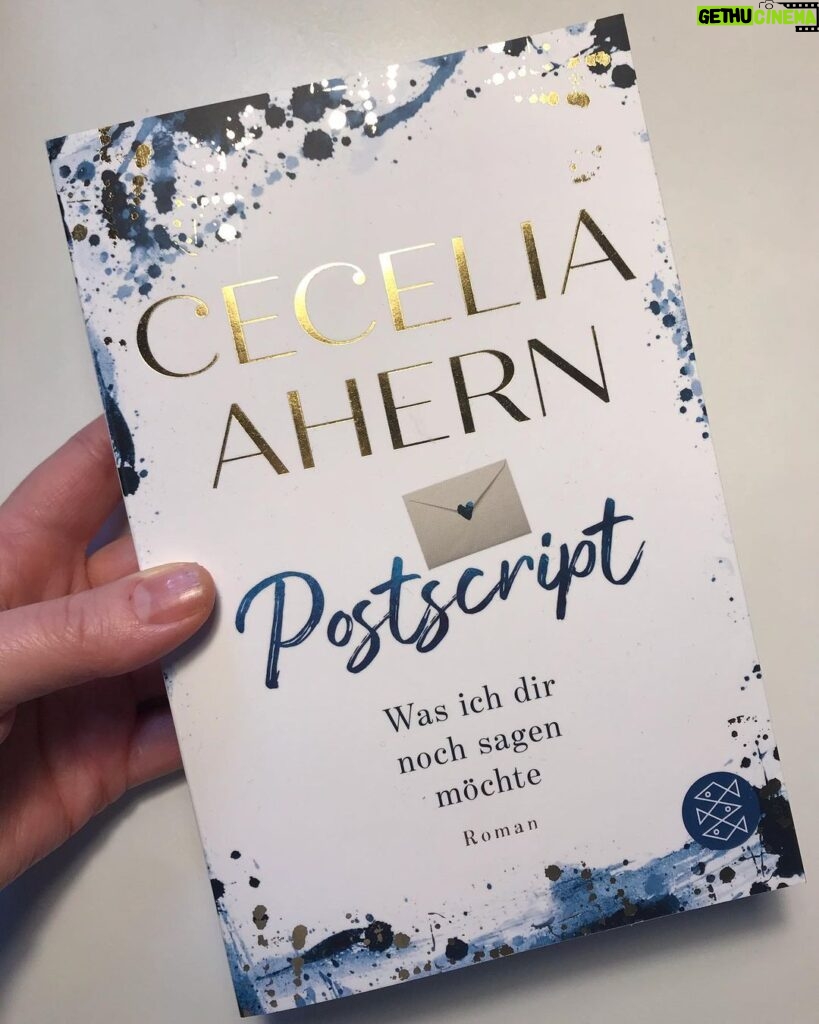 Cecelia Ahern Instagram - My German friends...POSTSCRIPT paperback is out now in Germany 🇩🇪💙 It’s the sequel to PS I Love You and I’m not one to brag but it’s much MUCH better than the first one. 😆😉 Published by @sfischerverlage