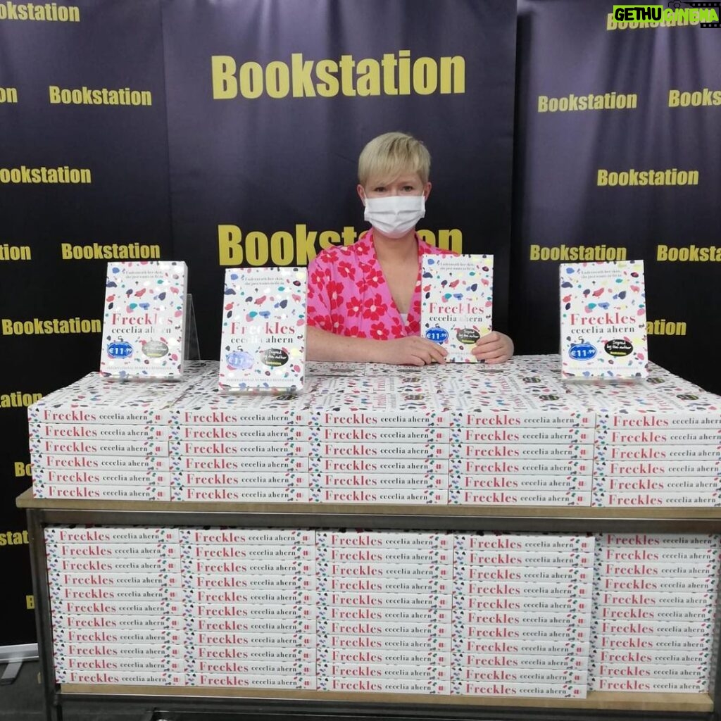Cecelia Ahern Instagram - One of my favourite author jobs is stock-signing. It’s so satisfying seeing my books in huge numbers and giving them a personal send off before they hit their new homes! Missed it, glad to be back.