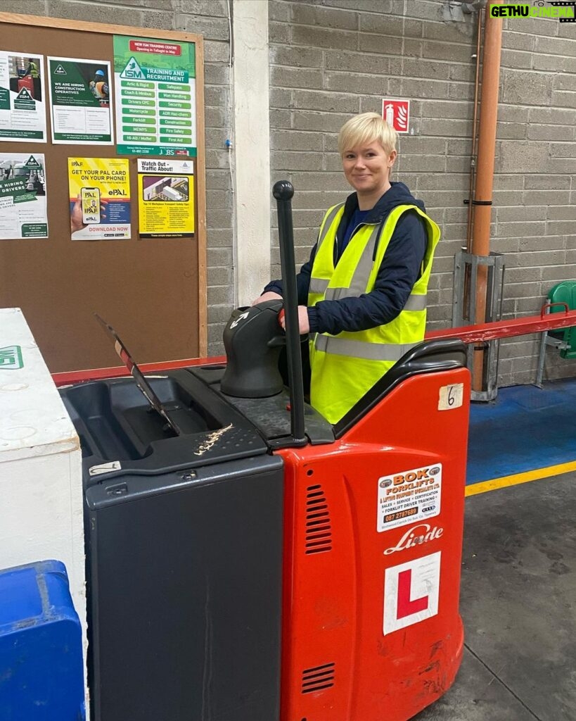 Cecelia Ahern Instagram - I am now a CERTIFIED Forklift driver!!! I told you I’d do it and I did it. After training with the Irish School of Motoring I’m very proud to announce that I can now drive a ROPPT (Ride on Power Pallet Truck). So now I will ask the lovely people at the warehouses the question again…. @eason_ireland @argosybooks @bookstationireland CAN I PLEASE DRIVE YOUR FORKLIFT?? Huge thanks to the wonderful instructors in Irish School of Motoring. John Doran Sr and John Doran Jr trained me and put me through my paces and I had a brilliant day out. If you need a forklift driver to do a perfect figure of 8 forwards, backwards, with or without a pallet, I’m your woman. Now I can drive my own pallet of books, sign them, sit on them, stand on them, dance around them before sending them out to all of you lovely readers. You’ve got to turn that NO into a YES!!! 👊👷‍♀