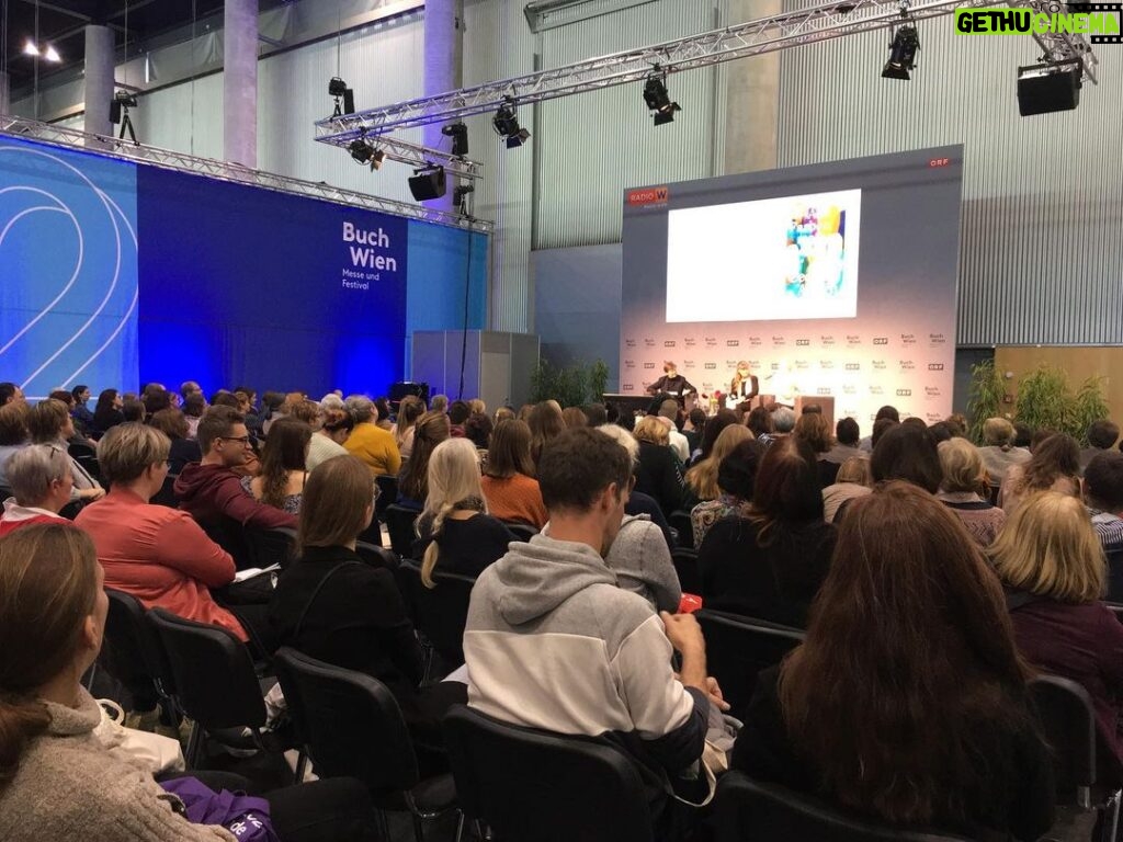 Cecelia Ahern Instagram - What a way to end the tour. Vienna Book fair was fantastic as were the events in Germany. Thanks to all who turned out in Hamburg, Düsseldorf & Stuttgart, it’s been an amazing week promoting “Alle Farben Meines Lebens”. Now…this mama’s going home tired but happy. ❤️🧡💛💚💙💜 Vienna, Austria