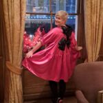 Cecelia Ahern Instagram - Playing in London Town for my new novel out in April…🖤 London, Unιted Kingdom