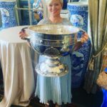 Cecelia Ahern Instagram - Sláinte @deanorock @neevymc 💙💙 🥂