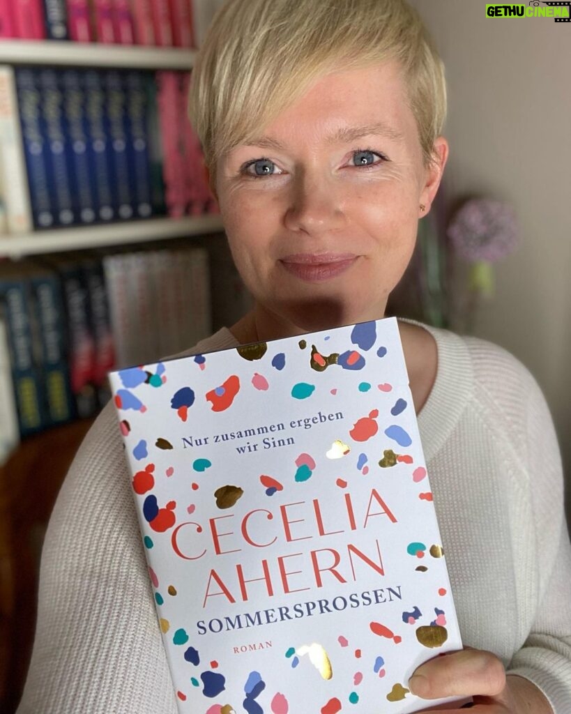 Cecelia Ahern Instagram - 🇩🇪 Germany! 🇩🇪 SOMMERSPROSSEN is out in shops now and check out the fun new Instagram filter too!