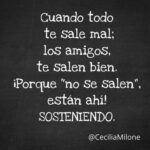 Cecilia Milone Instagram - Feliz día a mis amigos, a esos con los que conseguimos permanecer abrazados, aún, en medio de cada temporal.