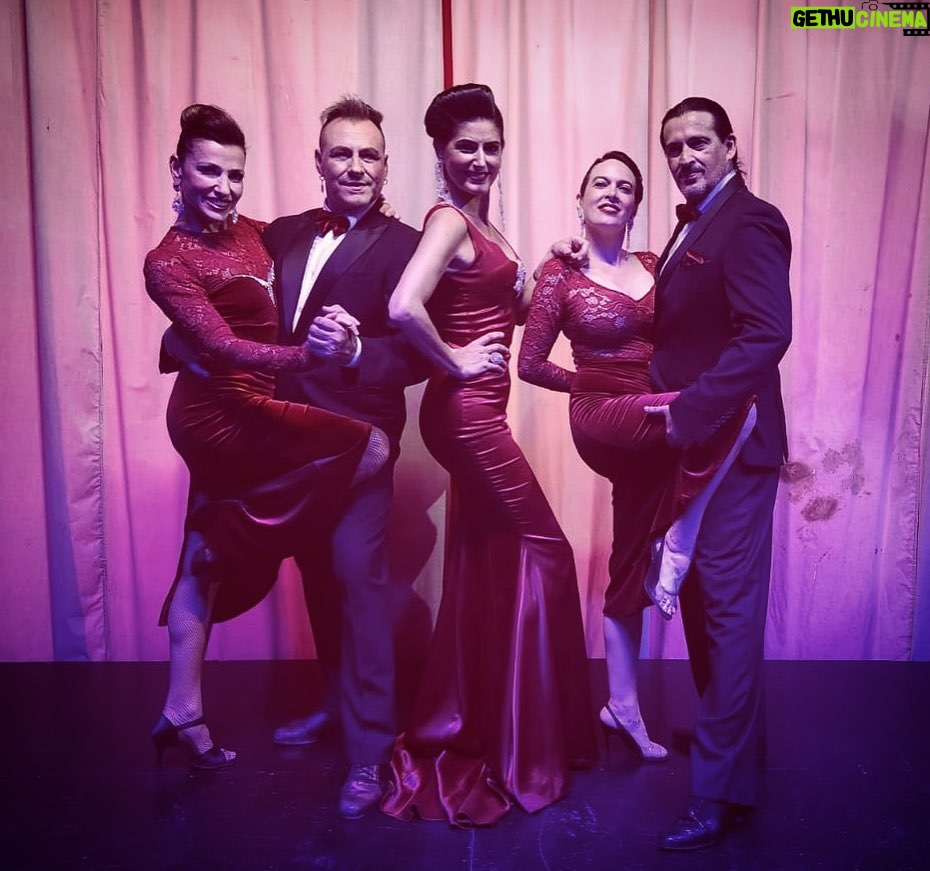 Cecilia Milone Instagram - Nosotros. Juntos. Felices. @mastertangoshow en el @teatrocarrerasok ❤️🎭