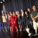 Cecilia Milone Instagram - ¡SÚPER EQUIPO!❤️ @mastertangoshow y la mascota de la compañía en la noche del debut. Como dice @albinoniluisa: #Diego🐾 siempre vestido de gala; con su frac y su chabot… FUNCIONES: 24, 25 y 26 marzo 31, 1 y 2 6, 7, 8 y 9