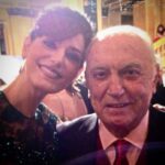 Cecilia Milone Instagram - Lo conocí allá por el 91’ en el #LunaPark. #TitoLectoure lo integraba siempre y él era encantador. Con él entendí la diferencia entre una “nota” y una “entrevista”. Siempre era una alegría encontrarlo. Es tan grande el legado que dejó… ¡Por Dios! Chau, Cacho… ❤️ #QEPD #CachoFontana