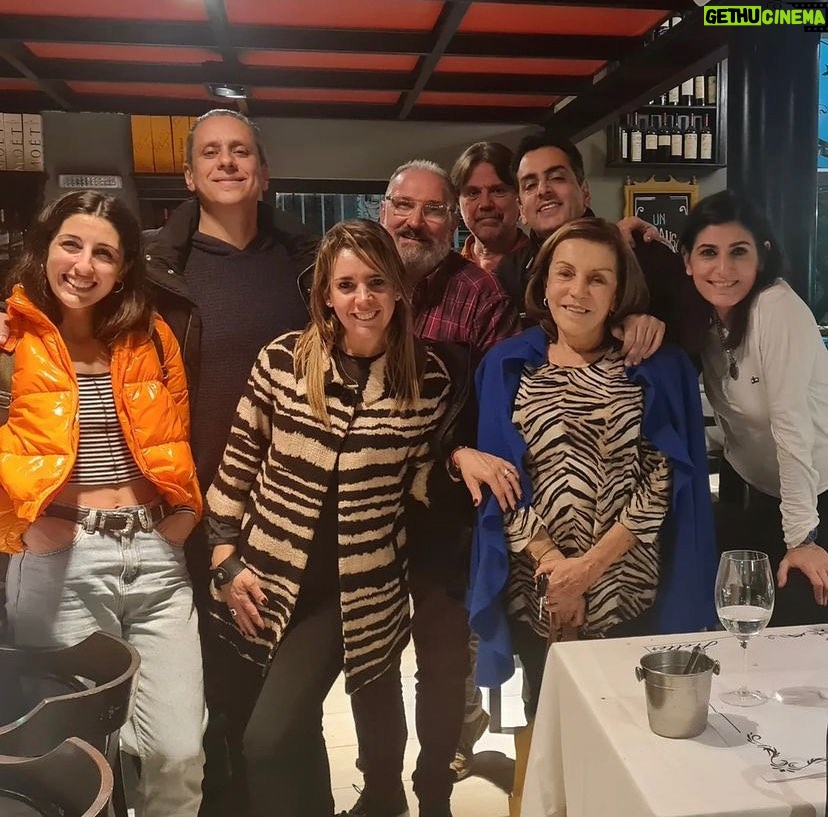 Cecilia Milone Instagram - La gira en compañía de amigos… ¡cuánto mejor! ❤️ #Tucumán @dracula.elmusical.2022