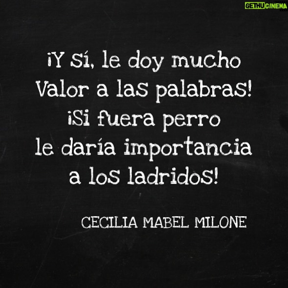 Cecilia Milone Instagram - ¡Y no agrego número de documento y fecha de nacimiento, porque me pareció una exageración! Dedicado a @danymanas, mi amigo de más palabras que, comidas… ¡Y mirá que ha cenado toda la colonia artística y hasta el “eau de parfum”… en esas casas tuyas. Te extraño. Lo dejo por escrito frente al mundo, y FRENTEEEE A DIOOOOS. 🎶🎹