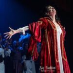Cecilia Milone Instagram – Sintiendo a #Rosario en cuerpo y alma.
El último saludo. #ChauMina
@dracula.elmusical @teatrobroadwayrosariook
Foto: @phluisfrontini