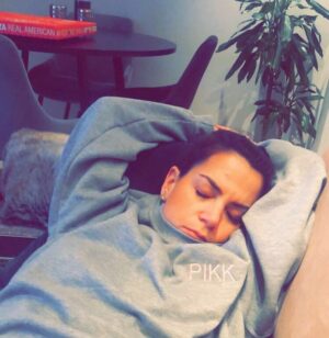 Cecilie Steinmann Neess Instagram - Peppes, pikk og powernap❤️ God søndag. #sukCess #thekåssfuruseths