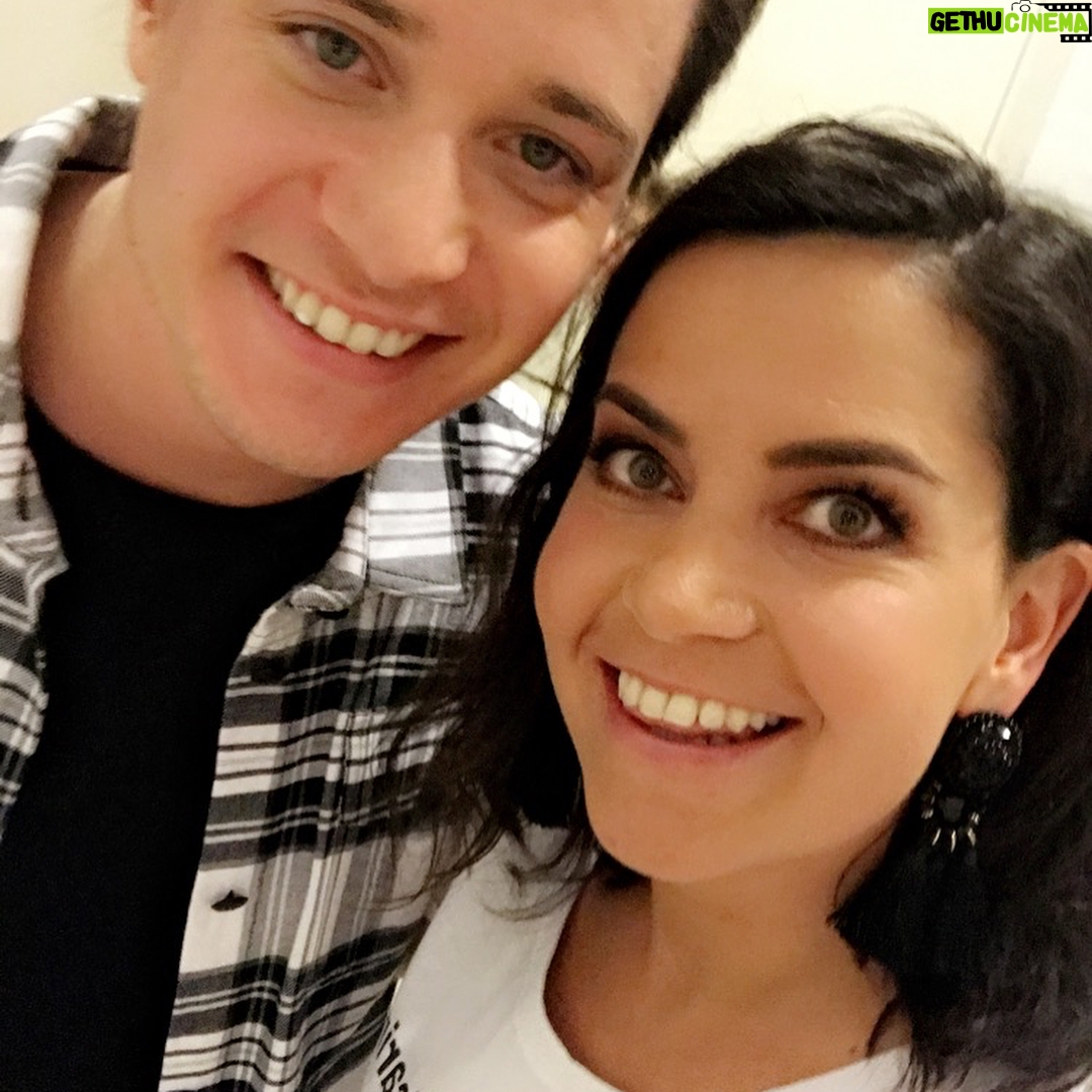 Cecilie Steinmann Neess Instagram - 🍒Senkveld i kveld kl.22:15🍒. @linnskaaber og jeg snakker om nytt show! (mest helt andre ting) Jeg har audition for @kygomusic og smisker hemningsløst med @heidiloeke👌🏼 #sukCess (📷 @helene_kjaergaard )
