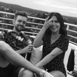 Cecilie Steinmann Neess Instagram - Må få lov til å være litt klissete. Han som kom inn og toppet livet mitt har nemlig bursdag i dag! Tenk, at det var deg jeg ventet på❤️ Gratulerer med dagen @benjamingiortz 🎈🤴🏻