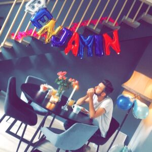 Cecilie Steinmann Neess Instagram - Må få lov til å være litt klissete. Han som kom inn og toppet livet mitt har nemlig bursdag i dag! Tenk, at det var deg jeg ventet på❤️ Gratulerer med dagen @benjamingiortz 🎈🤴🏻