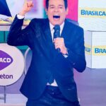 Celso Portiolli Instagram - Olha só o que fazem comigo. Adoro sentir essa emoção. 🥰 Obrigado mais uma vez por doarem para Teleton.