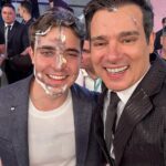 Celso Portiolli Instagram - 🌟 Conquistamos juntos a meta de 35 milhões no Teleton! 🎉 Este sucesso reflete a generosidade incrível de cada um de vocês, brasileiros maravilhosos, que se uniram por uma causa tão especial. 🙏 Graças a vocês, muitas crianças na AACD continuarão recebendo cuidados essenciais. Nosso coração transborda gratidão a Deus por nos guiar nesta jornada de solidariedade e esperança. 🌈 A cada pessoa que doou, que dedicou tempo nessa maratona, enviamos 35 milhões de beijos e nossa eterna gratidão. Vocês são verdadeiros heróis, transformando vidas com amor e compaixão. OBRIGADO! ❤️