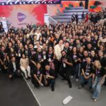 Celso Portiolli Instagram - 🌟 Conquistamos juntos a meta de 35 milhões no Teleton! 🎉 Este sucesso reflete a generosidade incrível de cada um de vocês, brasileiros maravilhosos, que se uniram por uma causa tão especial. 🙏 Graças a vocês, muitas crianças na AACD continuarão recebendo cuidados essenciais. Nosso coração transborda gratidão a Deus por nos guiar nesta jornada de solidariedade e esperança. 🌈 A cada pessoa que doou, que dedicou tempo nessa maratona, enviamos 35 milhões de beijos e nossa eterna gratidão. Vocês são verdadeiros heróis, transformando vidas com amor e compaixão. OBRIGADO! ❤️