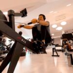 Celso Portiolli Instagram - Aprendendo. Podem dar dicas. 😁 Esse exercício é maravilhoso!!! Cansa muito, mas é viciante, fico imaginando na água. 🥰