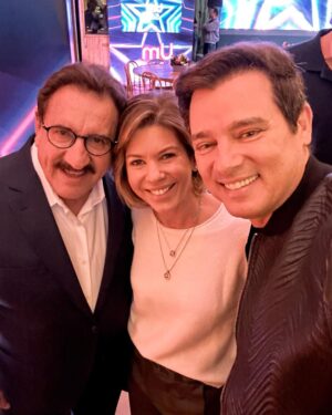 Celso Portiolli Instagram - Uma tarde especial com muitos amigos. Muito obrigado ao SBT por esse dia incrível.