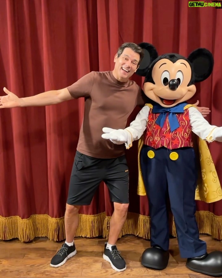 Celso Portiolli Instagram - Os dias mágicos continuam! @disneyworld.brasil @waltdisneyworld