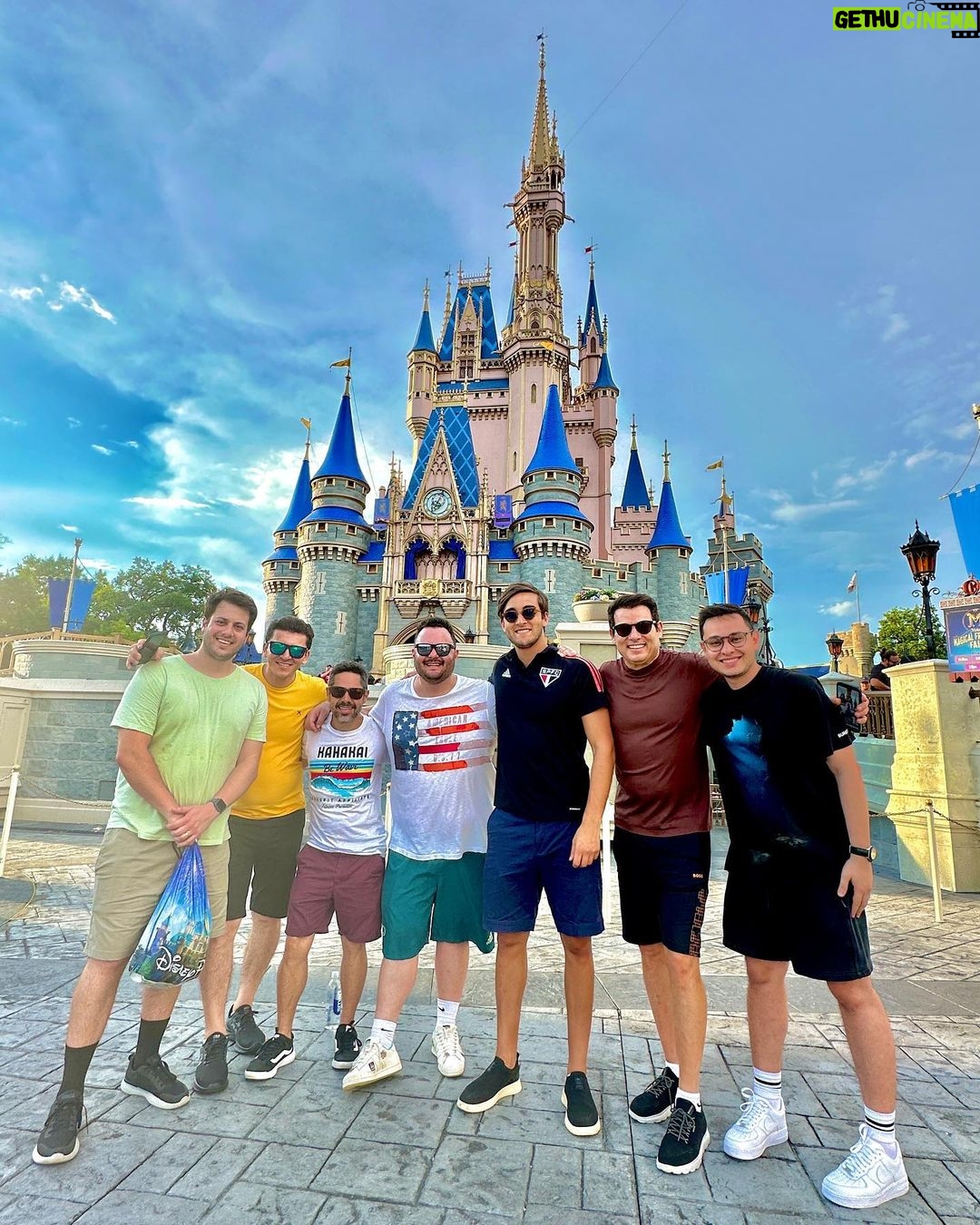 Celso Portiolli Instagram - Os dias mágicos continuam! @disneyworld.brasil @waltdisneyworld