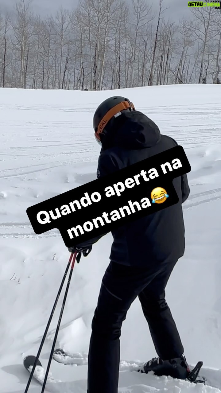 Celso Portiolli Instagram - 🤣🤣🤣 Nesse frio é difÃcil…. Complete 😂😂😂