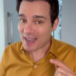 Celso Portiolli Instagram – Eu gosto de economizar tempo. E comprar no app da @paguemenos sempre me ajudou muito, principalmente agora com o Click to Pay que além de ser #ClicouPagou, com cartão @mastercardbrasil ainda tenho cashback. Demais, né? Não perde tempo! #paguemenos #mastercard *publi
