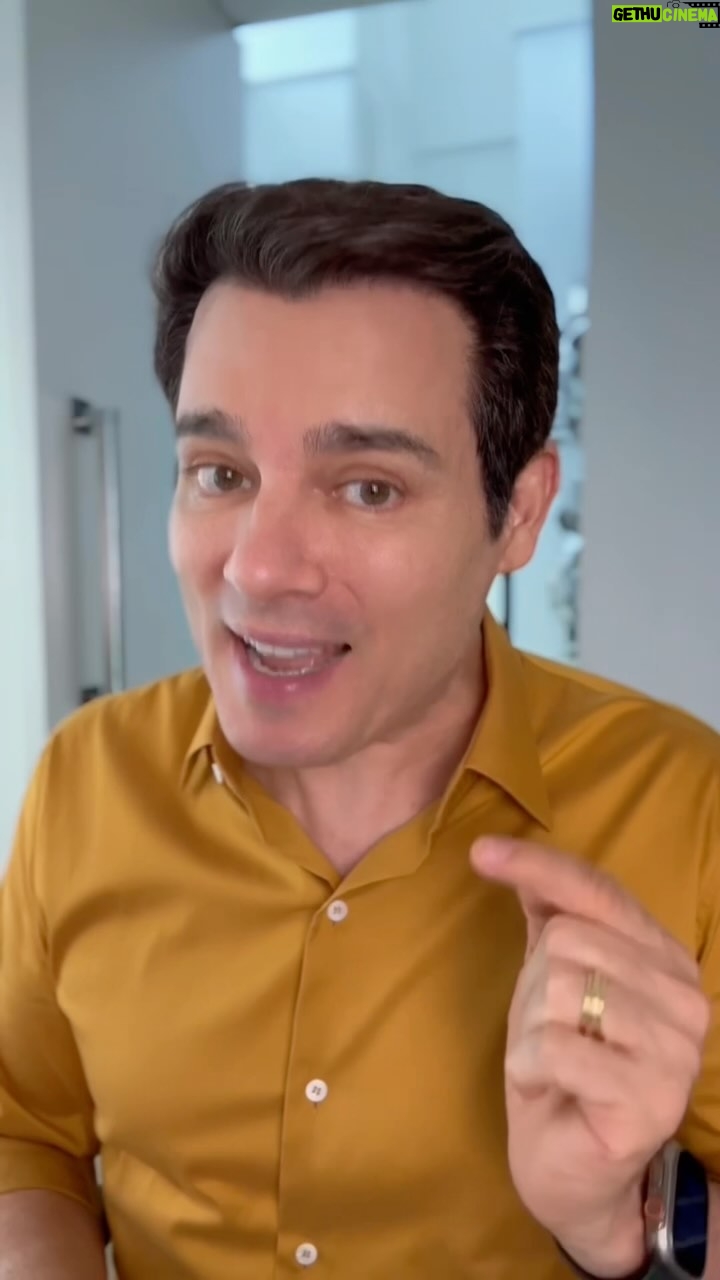 Celso Portiolli Instagram - Eu gosto de economizar tempo. E comprar no app da @paguemenos sempre me ajudou muito, principalmente agora com o Click to Pay que além de ser #ClicouPagou, com cartão @mastercardbrasil ainda tenho cashback. Demais, né? Não perde tempo! #paguemenos #mastercard *publi