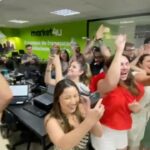 Celso Portiolli Instagram – 🎉 Orgulho define! 🎉 Somos a MAIOR MICRO FRANQUIA do Brasil, segundo a ABF. 🚀💼 Quer fazer parte desse SUCESSO? Venha CRESCER com a gente! #MARKET4U #Empreendedorismo #Sucesso @market4u.br @market4u.franquias @eduardopcordova @sandrowuicik @leoportiolli