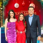 Celso Portiolli Instagram – 🌟 Momento inesquecível! 🌟 Eu e minha querida filha Laura no palco do programa Silvio Santos, no jogo das três pistas com Patrícia Abravanel. Muitas risadas, aprendizados e muita diversão. Não percam a nossa participação! 💪🎉 #JogoDasTrêsPistas #FamíliaNoSBT #MomentosEspeciais