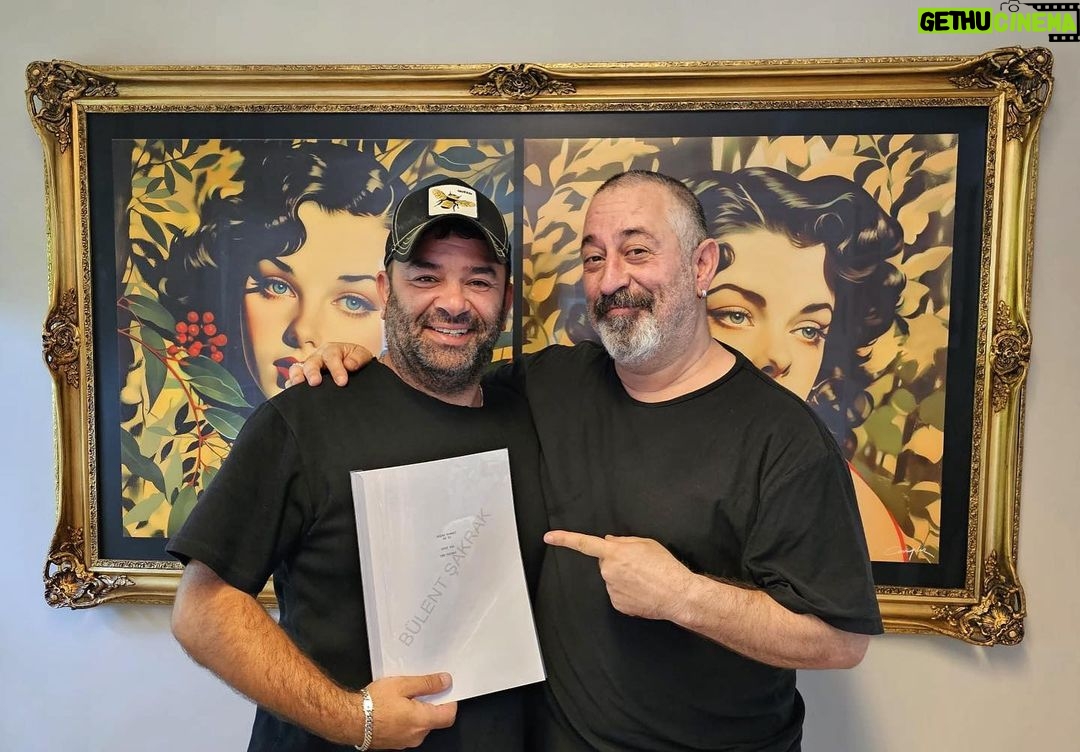 Cem Yılmaz - 69.7K Likes - Erşan Kuneri 2.Sezon Payro ile dizi keyfi @bulentsakrak_ ❤️