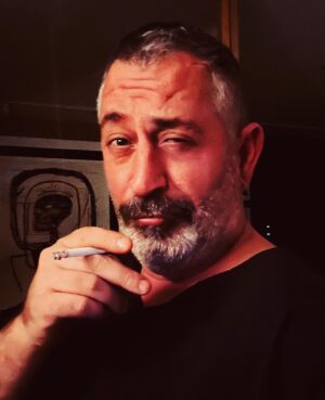 Cem Yılmaz Instagram - Sıradışı yakışıklılıkta markayız 🌹 breh