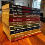 Cem Yılmaz Instagram - 11 Aralık ta Kitap Fuarındayım. @inkilapkitabevi