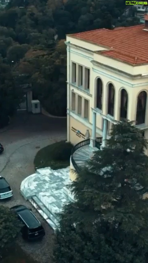 Cemal Hünal - 3.7K Likes -