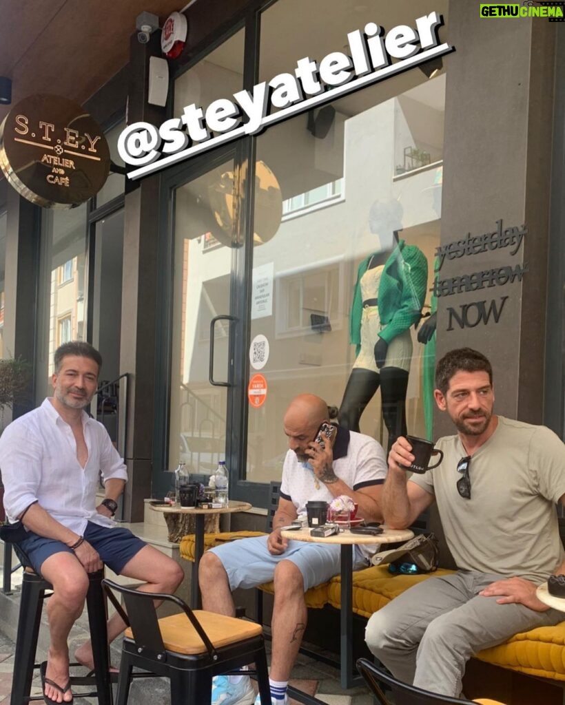 Cemal Hünal Instagram - @steyatelier for meetings