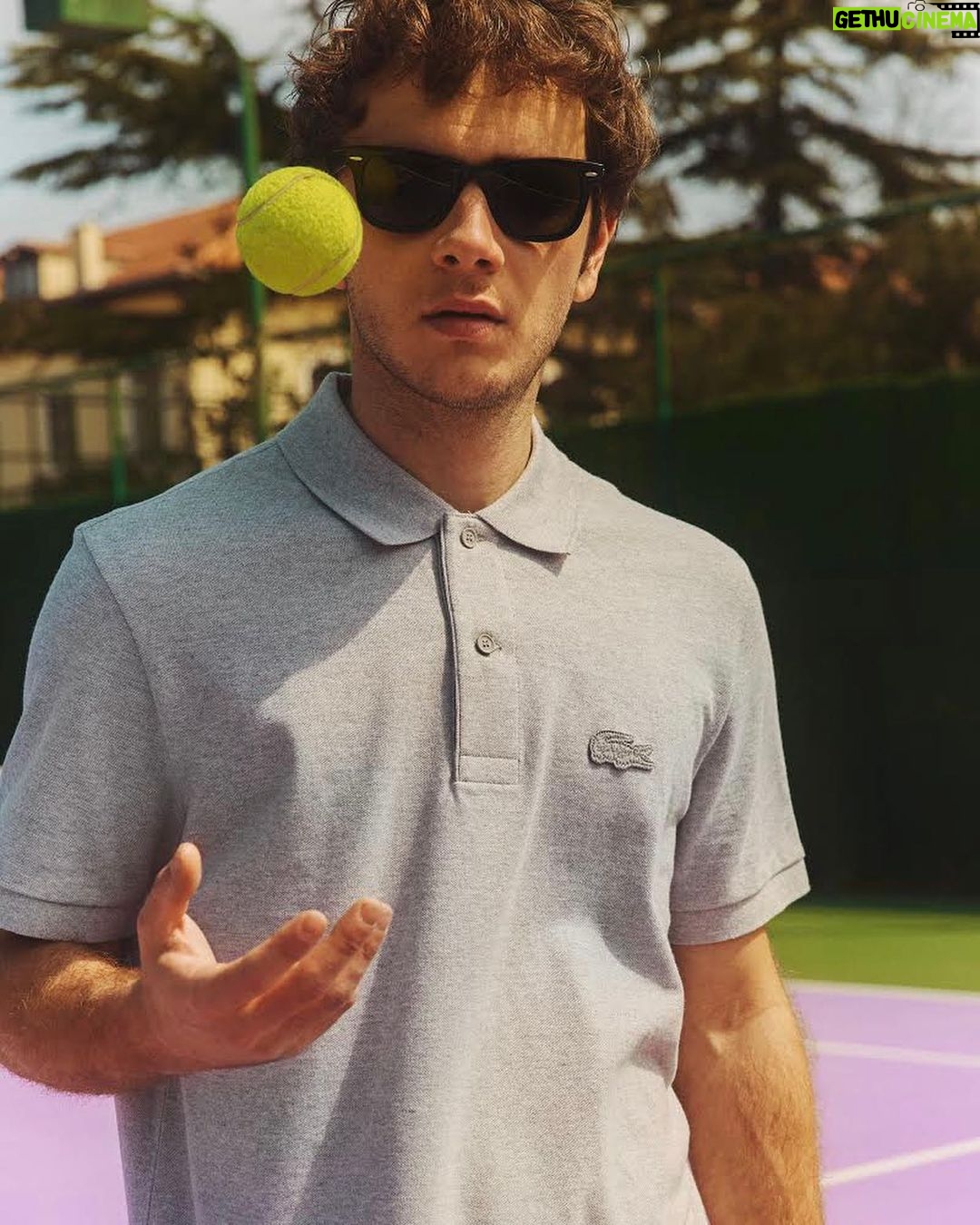 Cemrehan Karakaş - 12.8K Likes - -Lacoste klasikleşmiş Polo t-shirtlerinin atık malzemelerini yeniden hayata döndürerek* ; yeni loop poloyu yaratıyor...
#DurableElegance
#LoopPolo
@lacoste
-Bu polo geri dönüştürülmüş atık malzemelerden üretilmiştir.
#DurableElegance
#LoopPolo
@lacoste