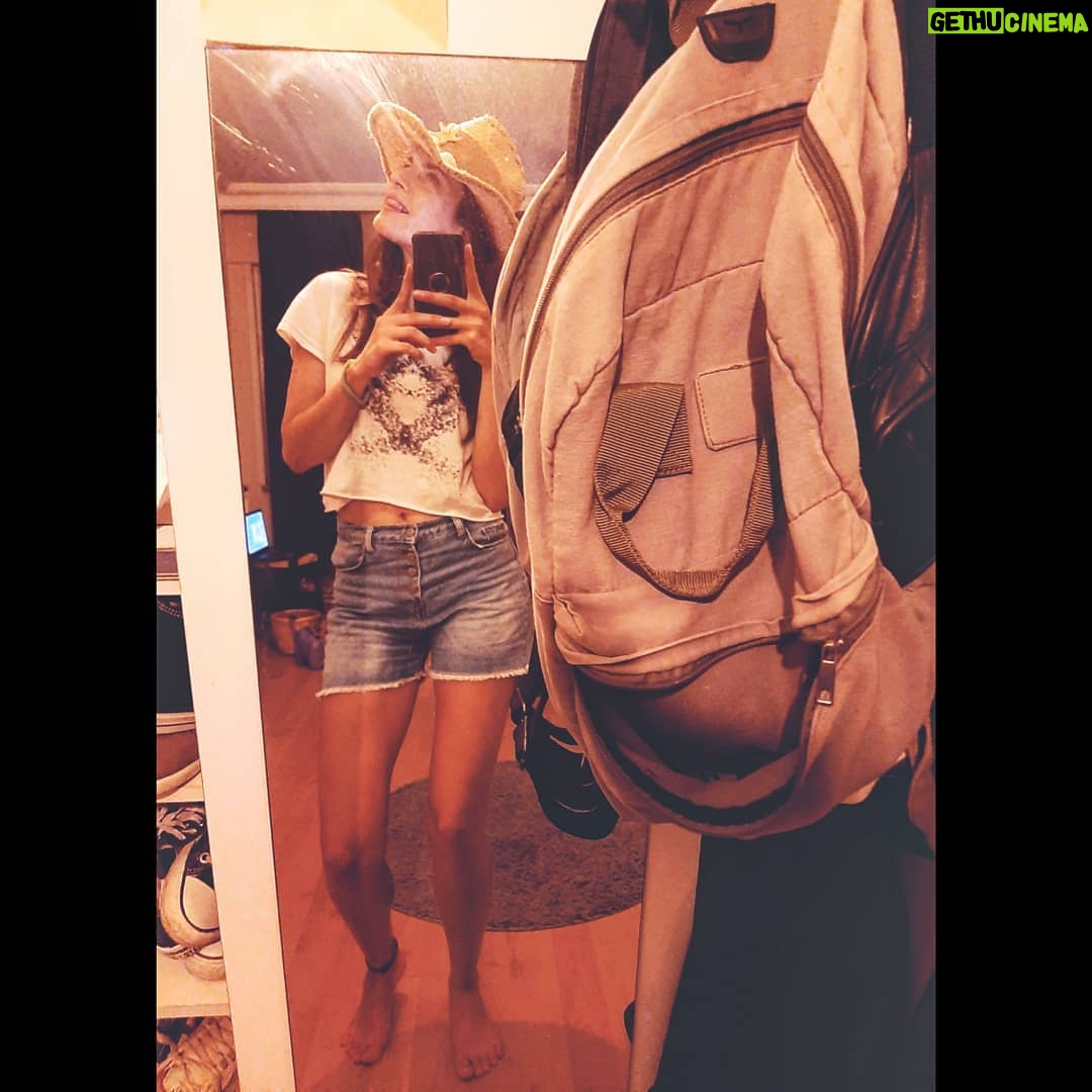 Ceyda Olguner - 3.1K Likes - 🤠🧡