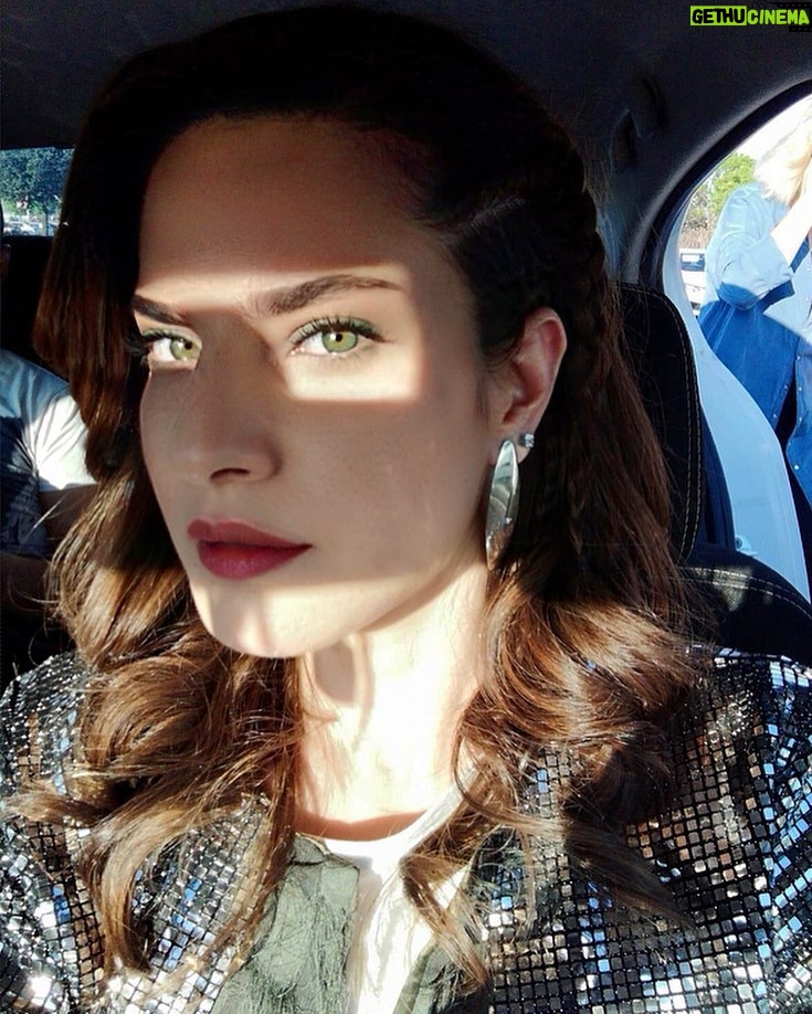 Ceyda Olguner - 2.5K Likes - #yeşil #green 💚